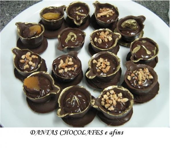 Xícaras de Chocolate Recheada